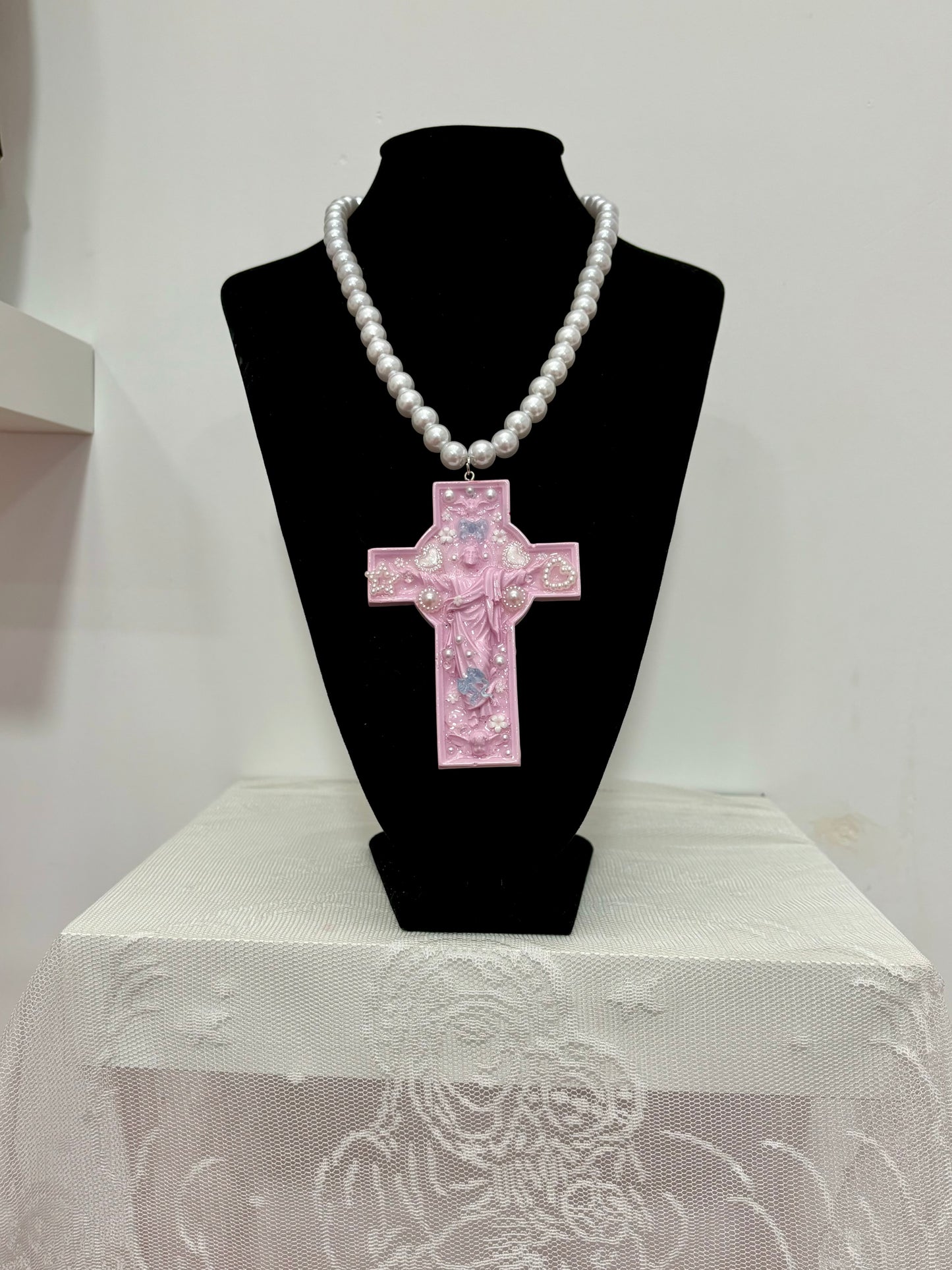 COLLAR PERLAS PARA CRISTO SALMÓN