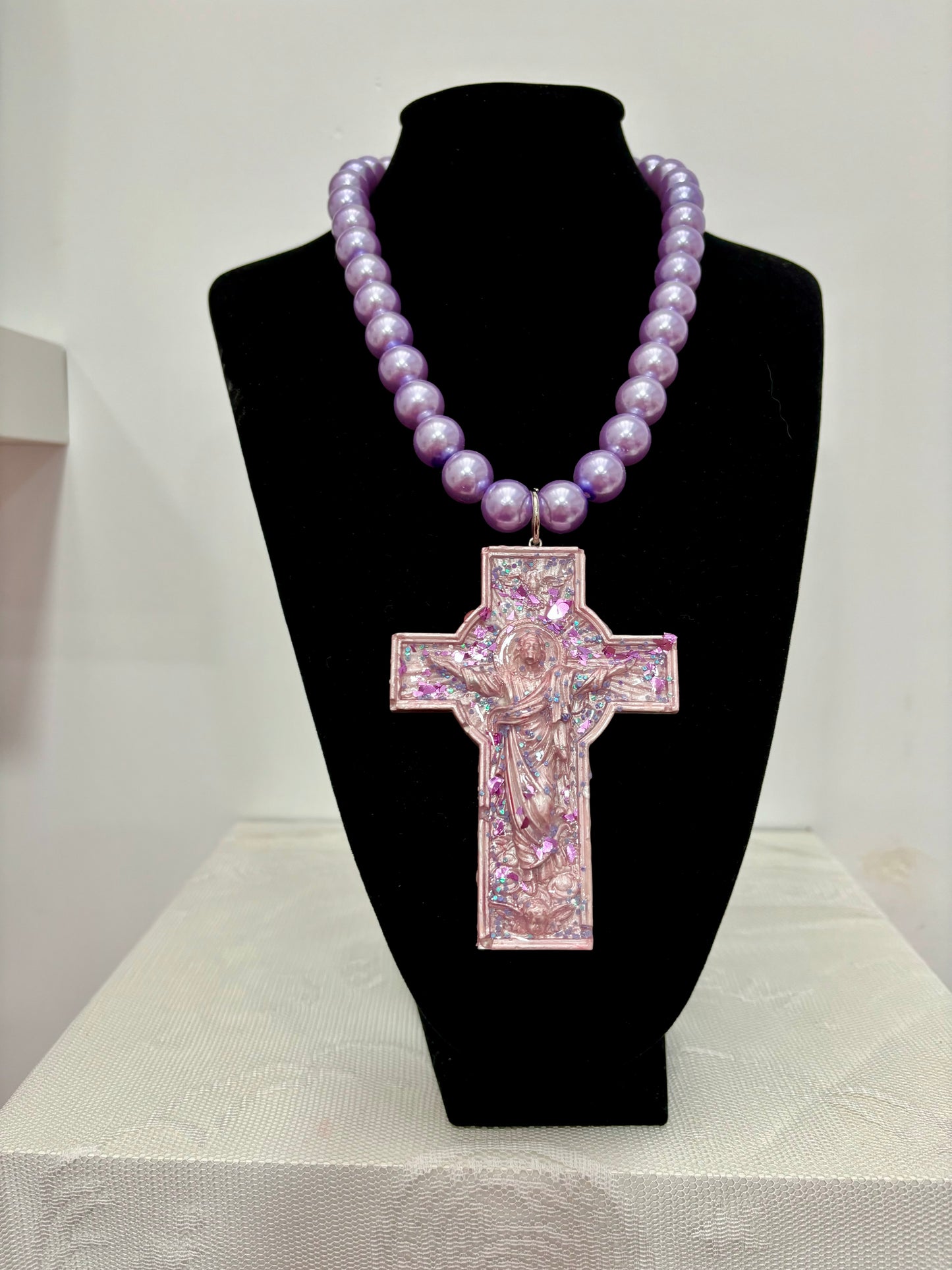 COLLAR PERLAS PARA CRISTO LILA