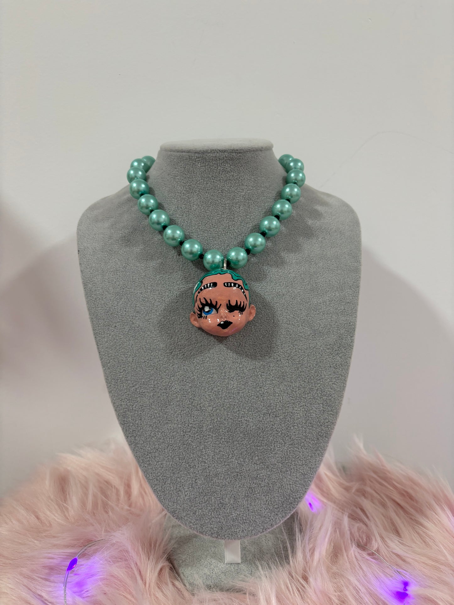 Collar Lady Guiñitos