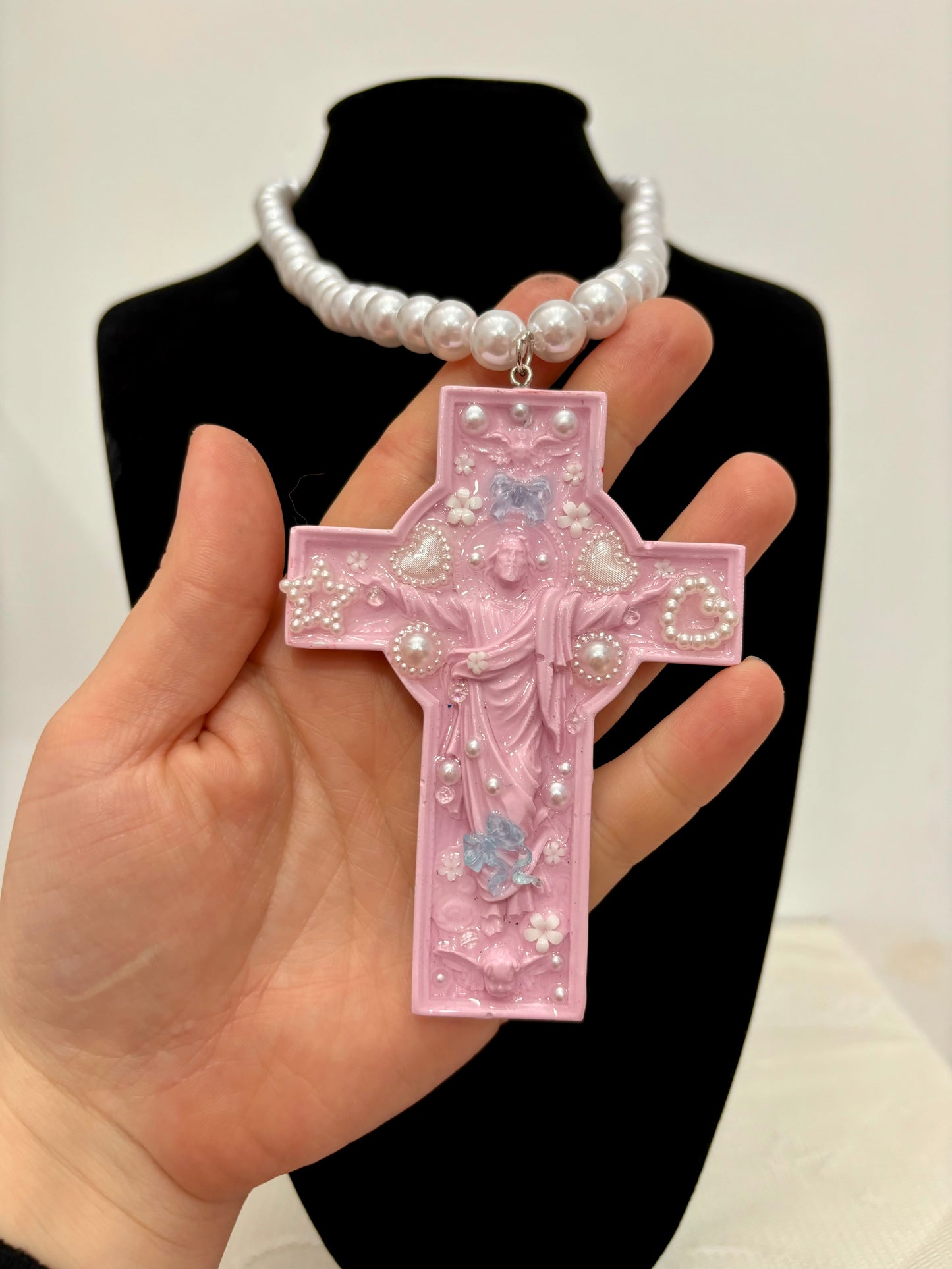 COLLAR PERLAS PARA CRISTO SALMÓN