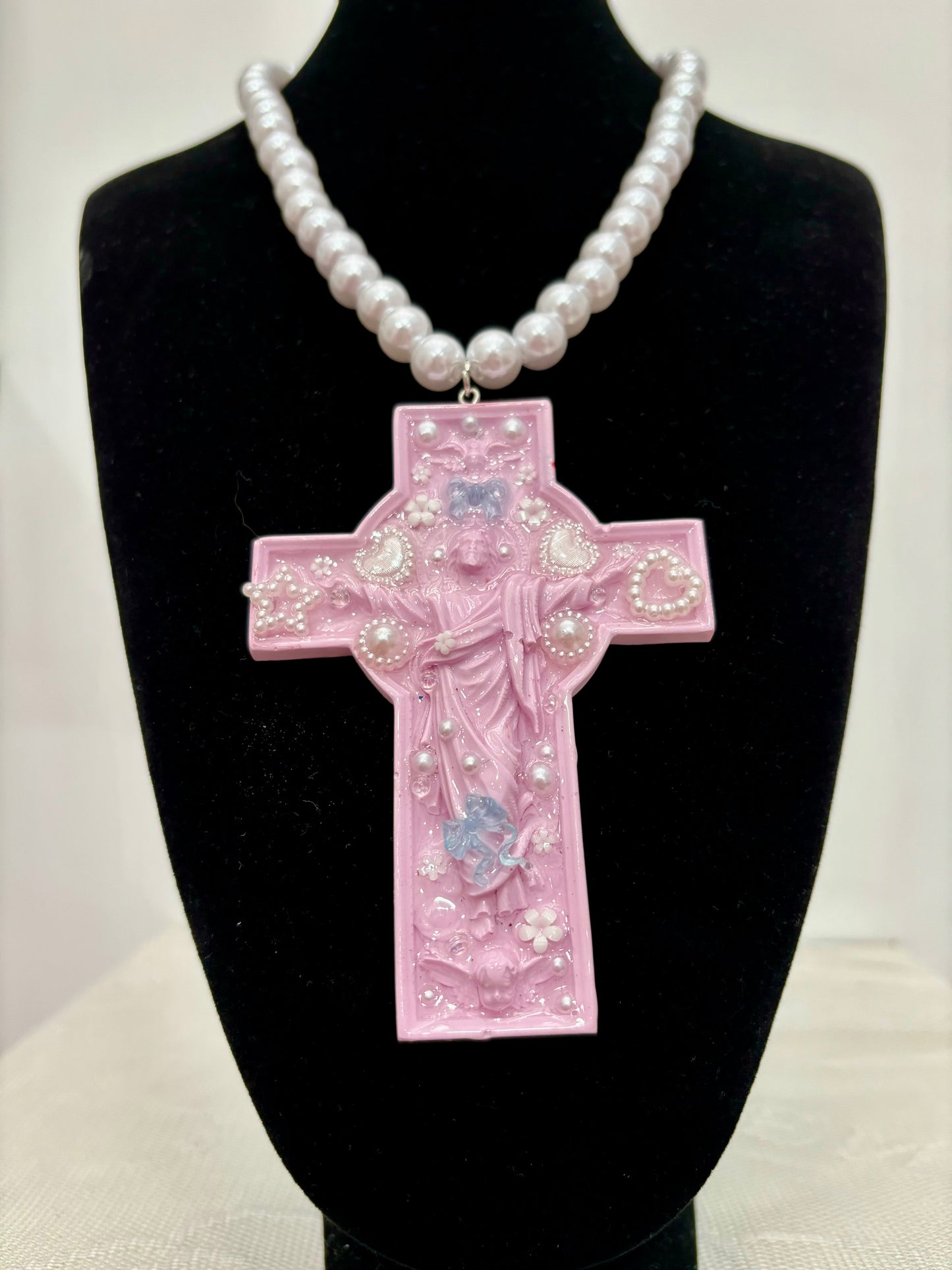 COLLAR PERLAS PARA CRISTO SALMÓN