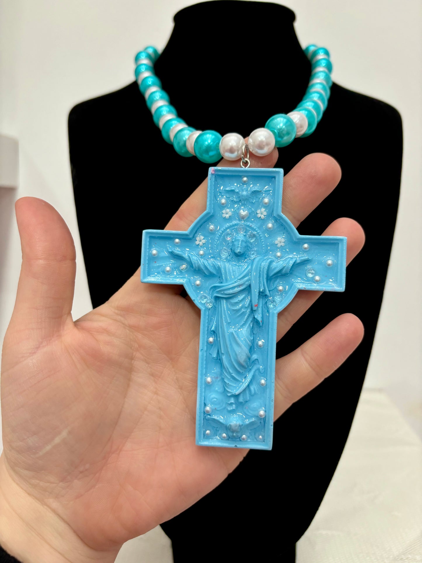 COLLAR PERLAS PARA CRISTO AZUL CIELO