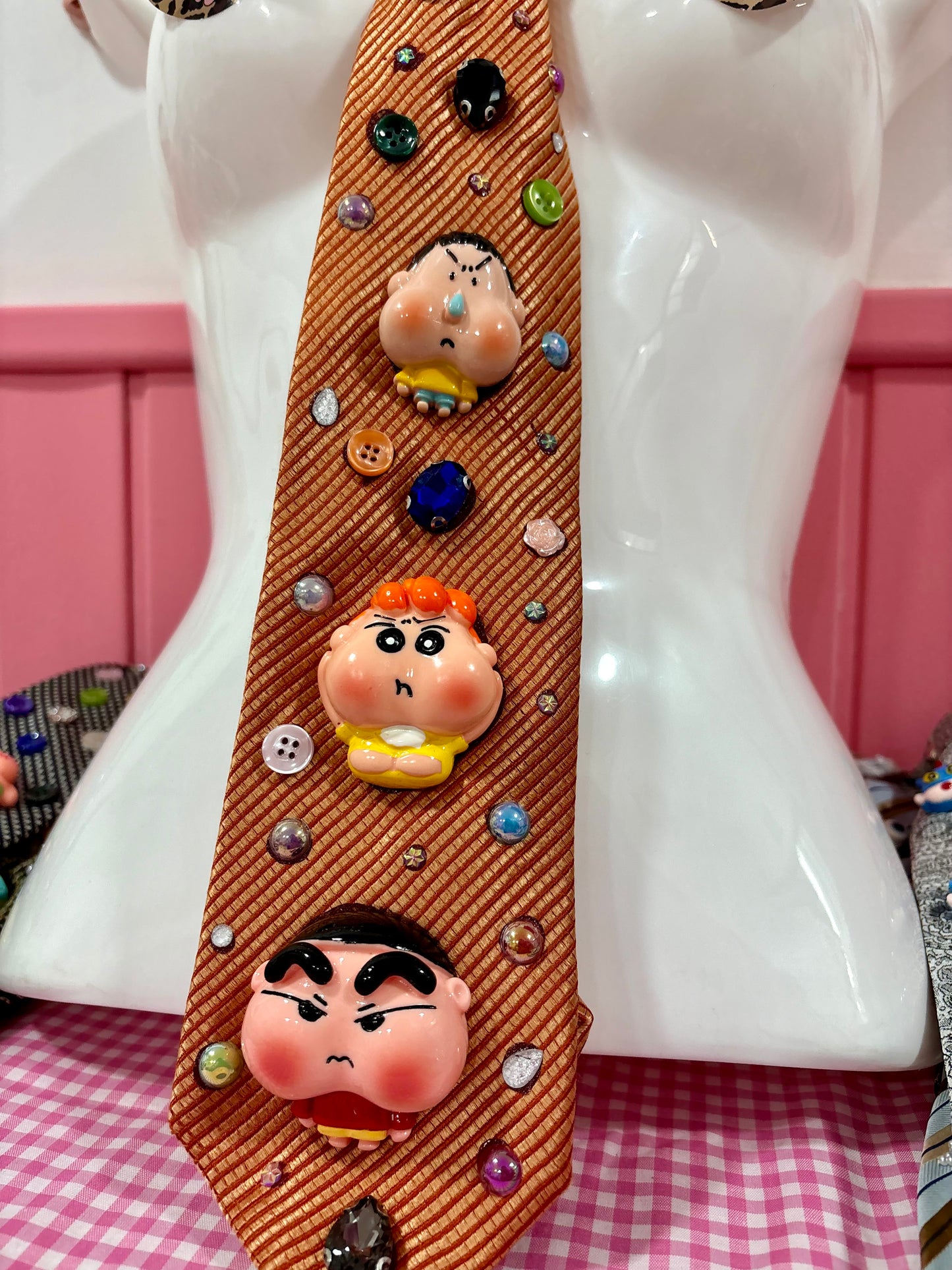 Corbata Shin Chan