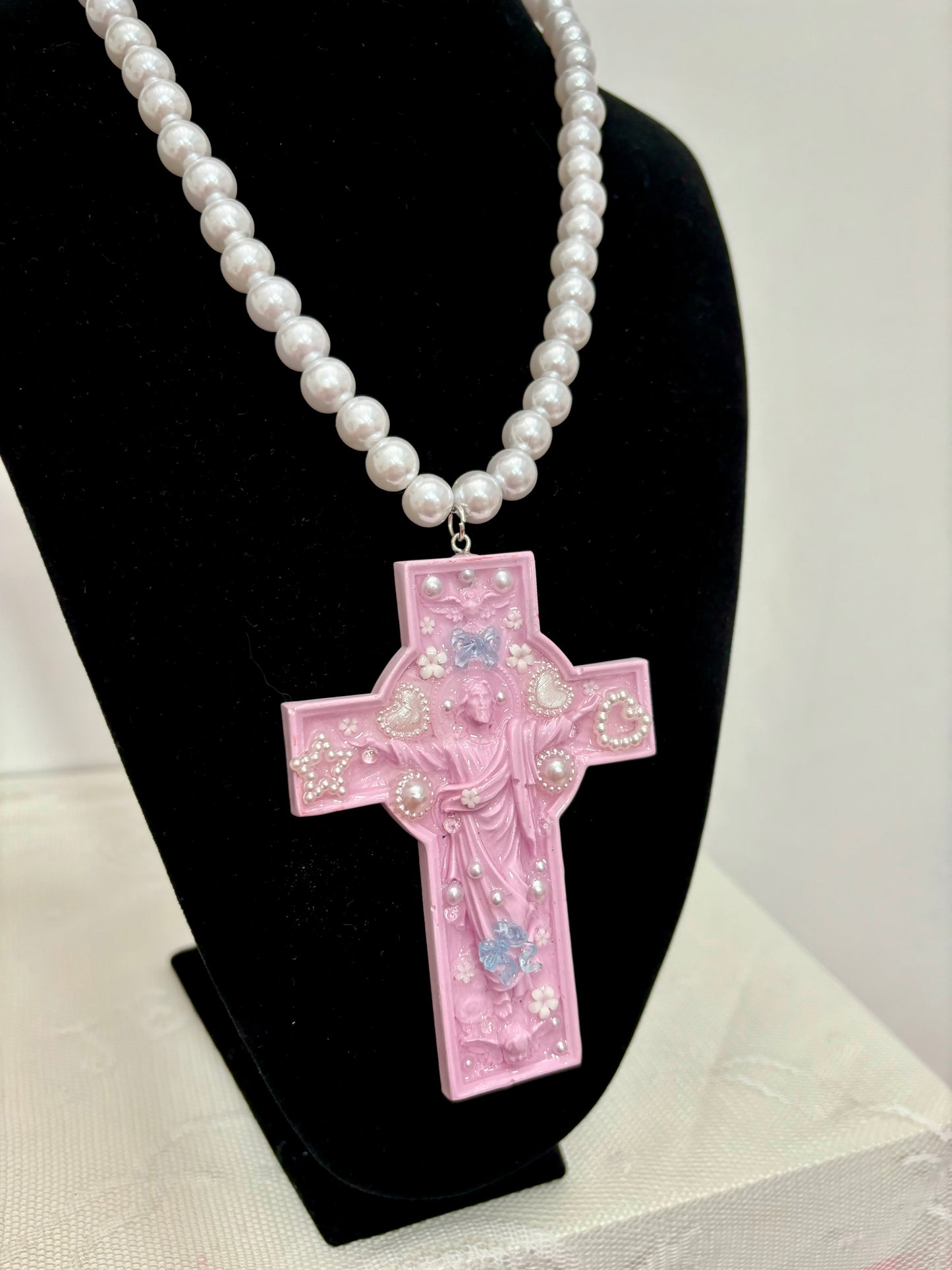 COLLAR PERLAS PARA CRISTO SALMÓN