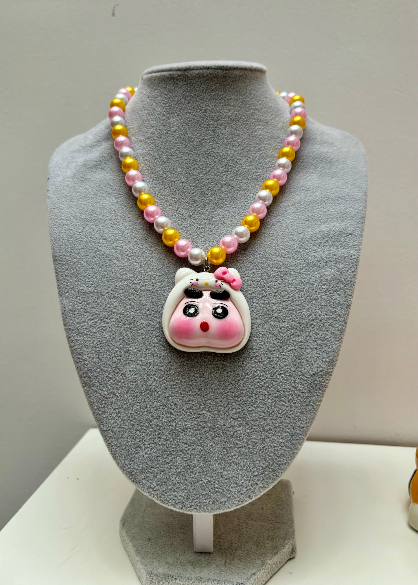 Collar Shinchan x HK
